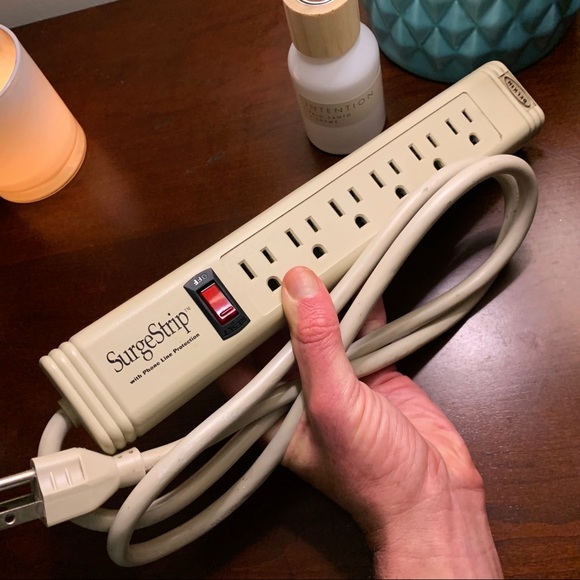 SurgeStrip Protector by Belkin - Picture 7 of 7